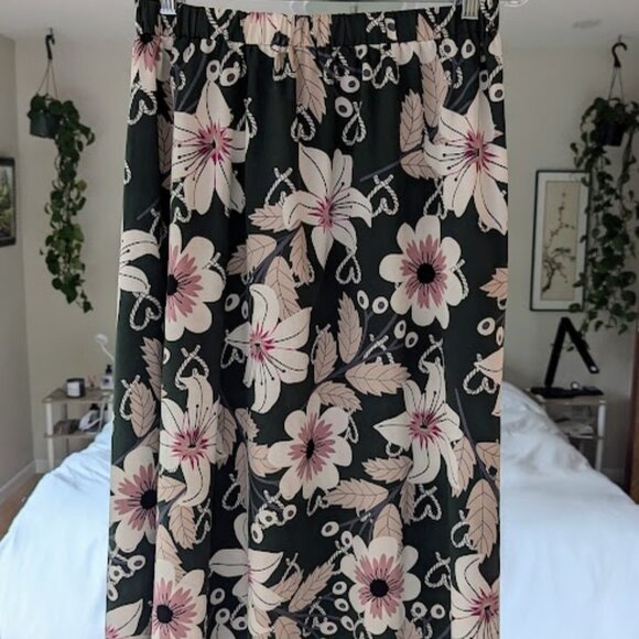 SHEIN Pocket Front Blouse & Floral Print Skirt Set Size Large - Picture 5 of 7